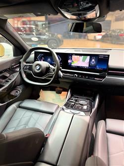 بي ام دبليو الفئة 5